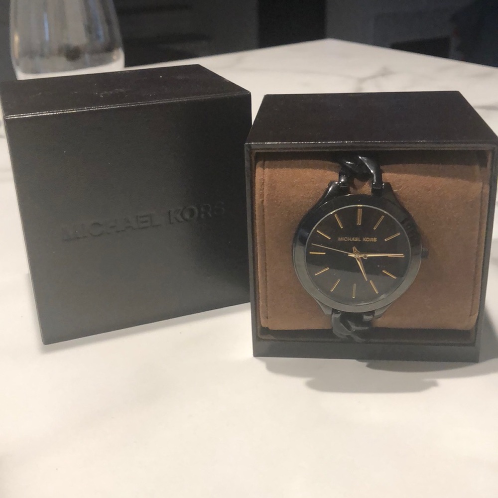 Michael kors slim runway watch